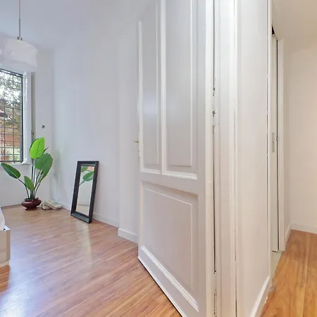 A Casa, Aventino Apartment