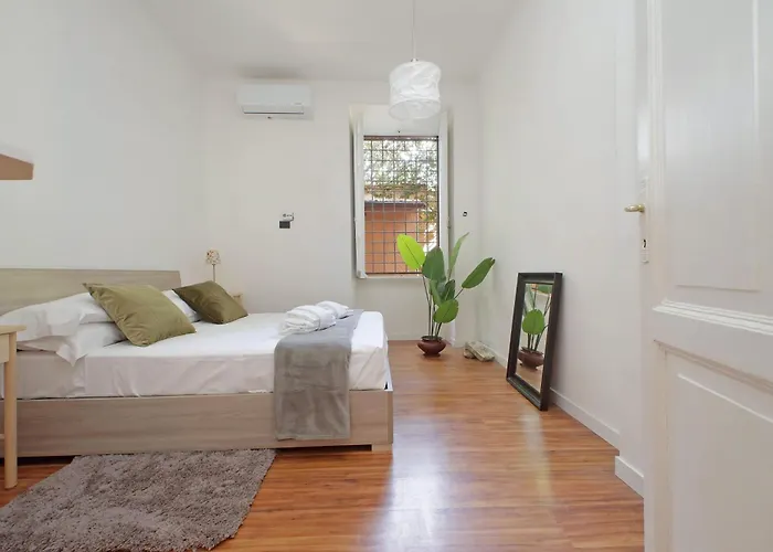 A Casa, Aventino Ρώμη